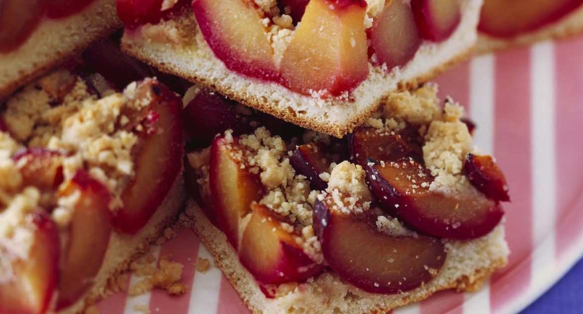 Pflaumenkuchen mit vanille-nuss-streuseln – Einfache Kochrezepte