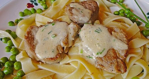 Schweinsmedaillons in Schnittlauch – Senf – Sauce – Einfache Kochrezepte