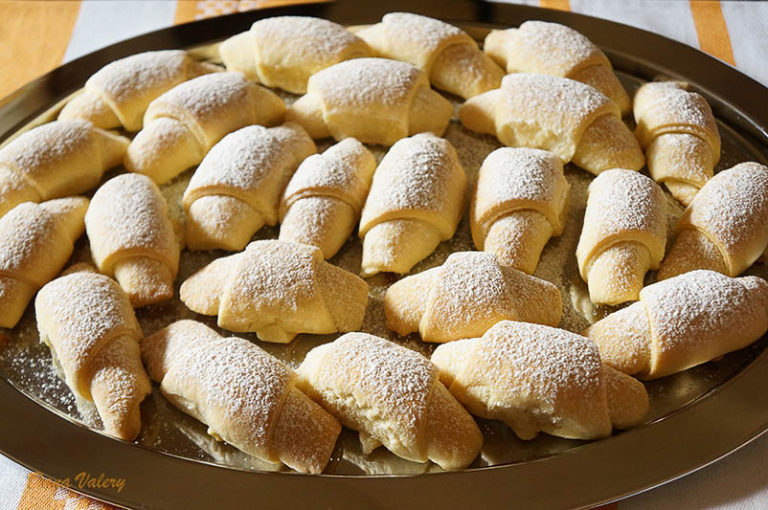 SCHNELLE NUSSHÖRNCHEN – HALTEN LANGE FRISCH! – Einfache Kochrezepte